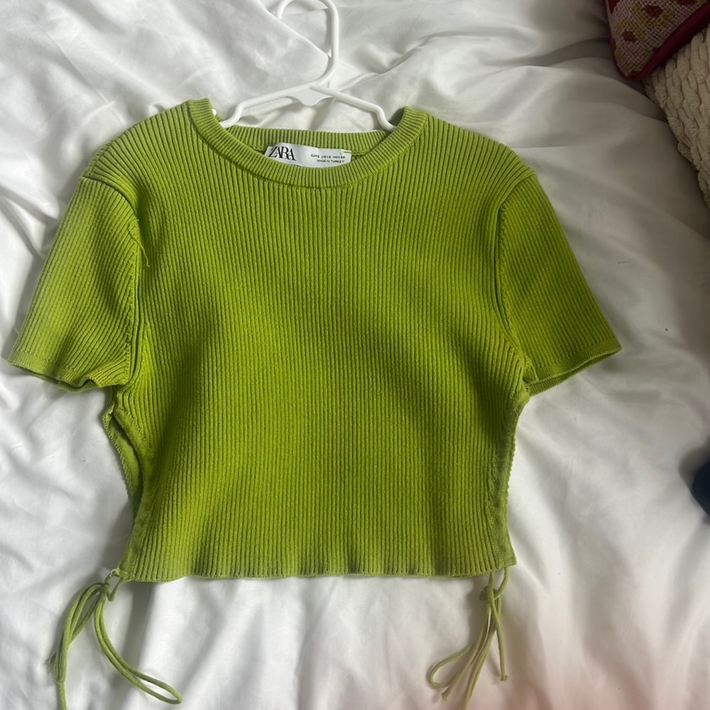 ZARA GREEN KNIT CROP TOP